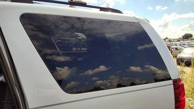 2007-14 Chevy Tahoe Driver Left Rear Quarter Glass Back Side Window Oem 25810433