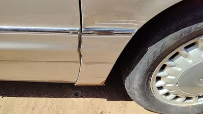 97-05 Park Ave Ultra Passenger Right Moulding From Fender Oem Trim Strip Silver