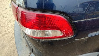 1998-2003 Toyota Sienna Passenger Right Outer Tail Light Brake Lamp Oem Rear