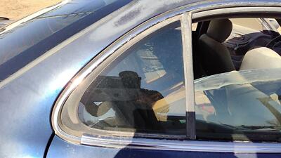 98-02 Oldsmobile Intrigue Passenger Right Rear Vent Window Door Glass With Frame