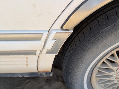 1994 Lincoln Town Car Driver Left Rear Moulding On Quarter Panel Oem White Wt