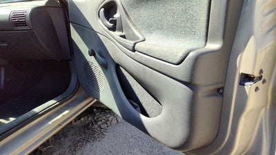 2003-05 Chevy Cavalier Passenger Right Front Inside Door Trim Panel Oem Gray 12C