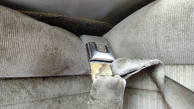 1993 S10 Blazer Driver Left Front Seat Belt Buckle Receiver Oem Gray