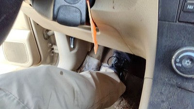 07-08 Grand Vitara Xl-7 Lower Dash Under Column Knee Bolster Trim Panel Oem Tan