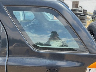 1998-2004 Isuzu Rodeo Driver Left Rear Quarter Glass Back Side Window Oem