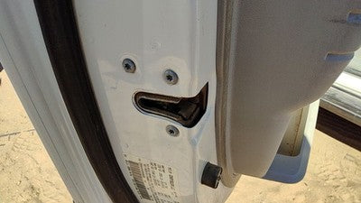2008-2010 Dodge Grand Caravan Driver Left Front Door Latch With Rods/Cables Oem