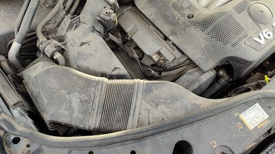 01-05 Vw Passat Complete Air Intake Cleaner Filter Box Housing With Tube 2.8L