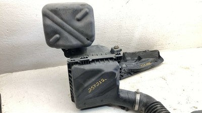 10-12 Legacy Outback Air Intake Cleaner Filter Box Housing With Tube 2.5L