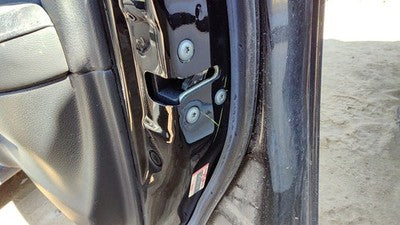 2013-2019 Nissan Sentra Passenger Right Front Door Latch With Rods/Cables Oem