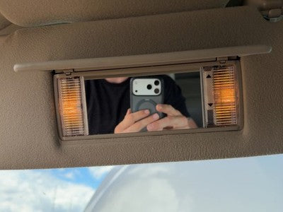 2000-2003 Chevy Suburban Driver Left Sun Visor Oem Tan 52I 15172572