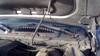2001 2002 Chevy Tahoe Driver Left Windshield Wiper Arm Oem Blade Lever