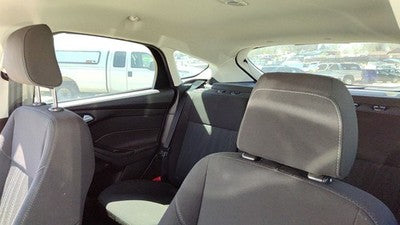 2015-2018 Ford Focus Pair Of Front Headrests Oem Left Right Set Seat