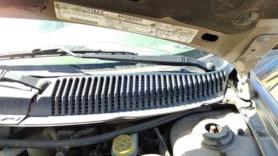 2000-2005 Dodge Neon Driver Left Windshield Wiper Arm Oem Blade Lever 5014793Aa