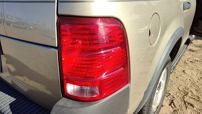 2002-2005 Ford Explorer Passenger Right Tail Light Brake Lamp Oem Rear