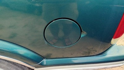 1996-2005 S10 Blazer Fuel Tank Door With Hinge Gas Lid Oem Filler Green 15023050