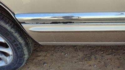1992 Buick Park Ave Ultra Passenger Right Rear Moulding From Door Back Trim Gold