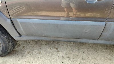 2005-2006 Mazda Tribute Driver Left Front Moulding From Door Trim Strip Gray Cx