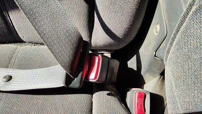 2001 2002 Sierra 2500 Hd Passenger Right Front Seat Belt Buckle Oem Graphite 12d