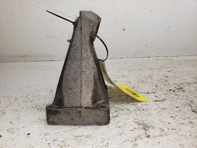 2006-2006 Dodge Sprinter Van 3500 Passenger Right Motor Mount Bracket Brace 2.7L