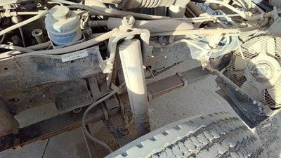 1996 Isuzu Npr Passenger Right Upper Shock Mount Brace Bracket Oem 4Bd2 3.9L