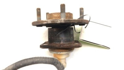 1997-2005 Chevy Venture Rear Spindle Stub Wheel Hub With Speed Sensor Wire Oem