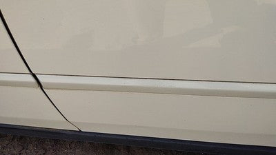 04-08 New Style Malibu Driver Left Rear Moulding From Door Back Trim White 40U