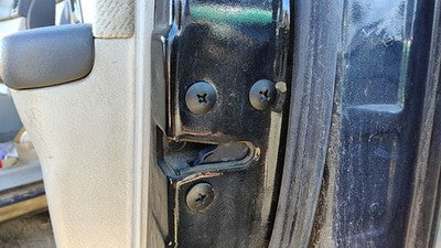 2004-2009 Kia Spectra Passenger Right Front Door Latch With Rods/cables 4 Door