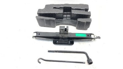 2010-2012 Hyundai Santa Fe Jack Assembly With Tool Kit Set Oem 91092B000