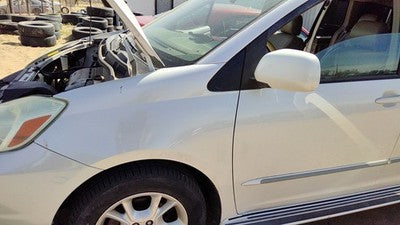 2004-2010 Toyota Sienna Driver Left Front Fender Oem White 071 53812Ae020