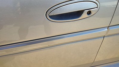 04-08 Grand Prix Driver Left Front Moulding From Door Oem Trim Strip Silver 12U