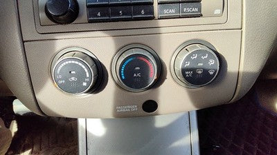2005-2006 Nissan Altima Temperature Control Module In Dash Heater Ac Head Unit