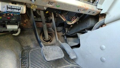 2007 Ford Freestar Gas And Brake Pedal Assembly Automatic Transmission