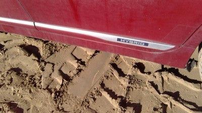 2010-2012 Lexus Hs250h Driver Left Rear Moulding From Door Oem Back Trim Red 3r1