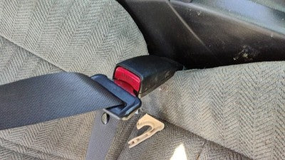 2002-2005 Subaru Legacy Passenger Right Front Seat Belt Buckle Receiver Oem Gray