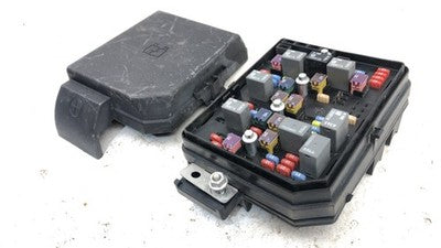 2008-2011 Chevy Impala Engine Fuse Box Panel Oem Power 20817315