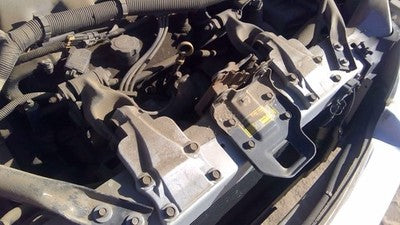 1997-2005 Chevy Venture Pair Of Upper Radiator Support Brackets Motor Mounts Oem