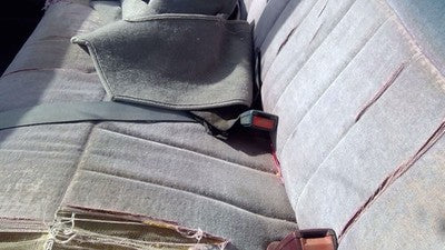 1988 Gmc Sierra 2500 Passenger Right Front Seat Belt Buckle Receiver Oem