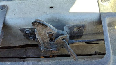 2005-2010 Chevy Cobalt Hood Latch Assembly With Bracket Oem