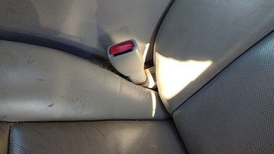 2005-2011 Cadillac Sts Driver Left Front Seat Belt Buckle Receiver Oem Gray 132