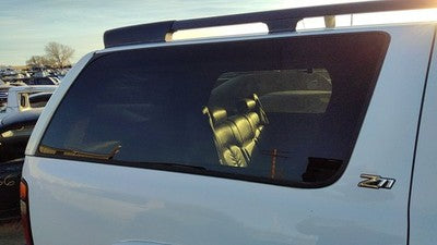 2000-2006 Chevy Suburban Passenger Right Rear Quarter Glass Back Side Window Oem
