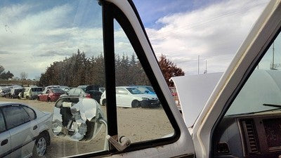 1980-1996 Gmc Van 3500 Driver Left Front Vent Window Small Door Glass With Frame