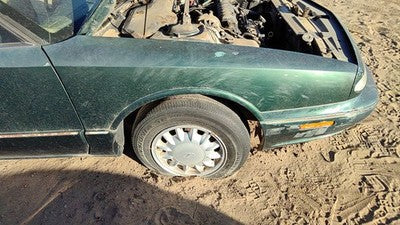 1996-1999 Olds 88 Passenger Right Front Fender Oem Green 25620748