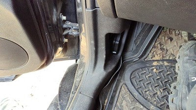 2007 Chevy Hhr Driver Left Lower Kick Trim Panel Oem Black 19B