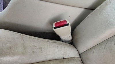 1998-04 Cadillac Seville Driver Left Front Seat Belt Buckle Receiver Oem Tan 503