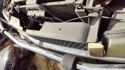 2003-2005 Silverado 1500 Front Grille Assembly Oem 15U Sandstone 19168629