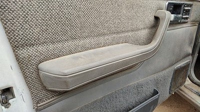 1992 Jeep Cherokee Driver Left Inside Pull Handle Arm Rest Panel Oem Gray