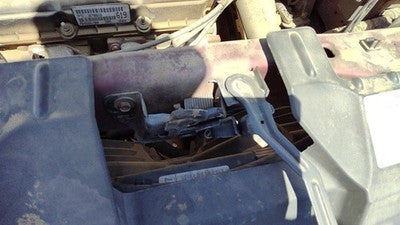 2005-2007 Chrysler Town Country Hood Latch Assembly With Bracket Oem 04860439Ac