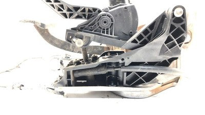 2007 Yukon Xl Denali Complete Power Adjustable Brake And Gas Pedal Assembly Oem