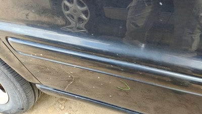 98-05 Mercedes Ml320 Passenger Right Rear Moulding From Door Oem Back Trim Strip