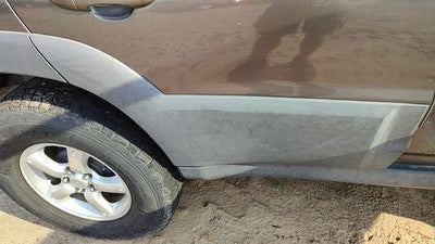 05-06 Tribute Passenger Right Rear Moulding From Door Back Trim Strip Gray Cx